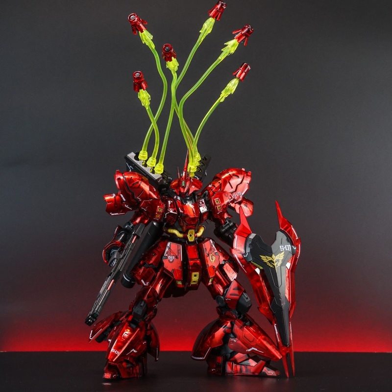 STAR RG 1/144 Sazabi Kit Model - Bandai Gundam Rg recensione e prezzo